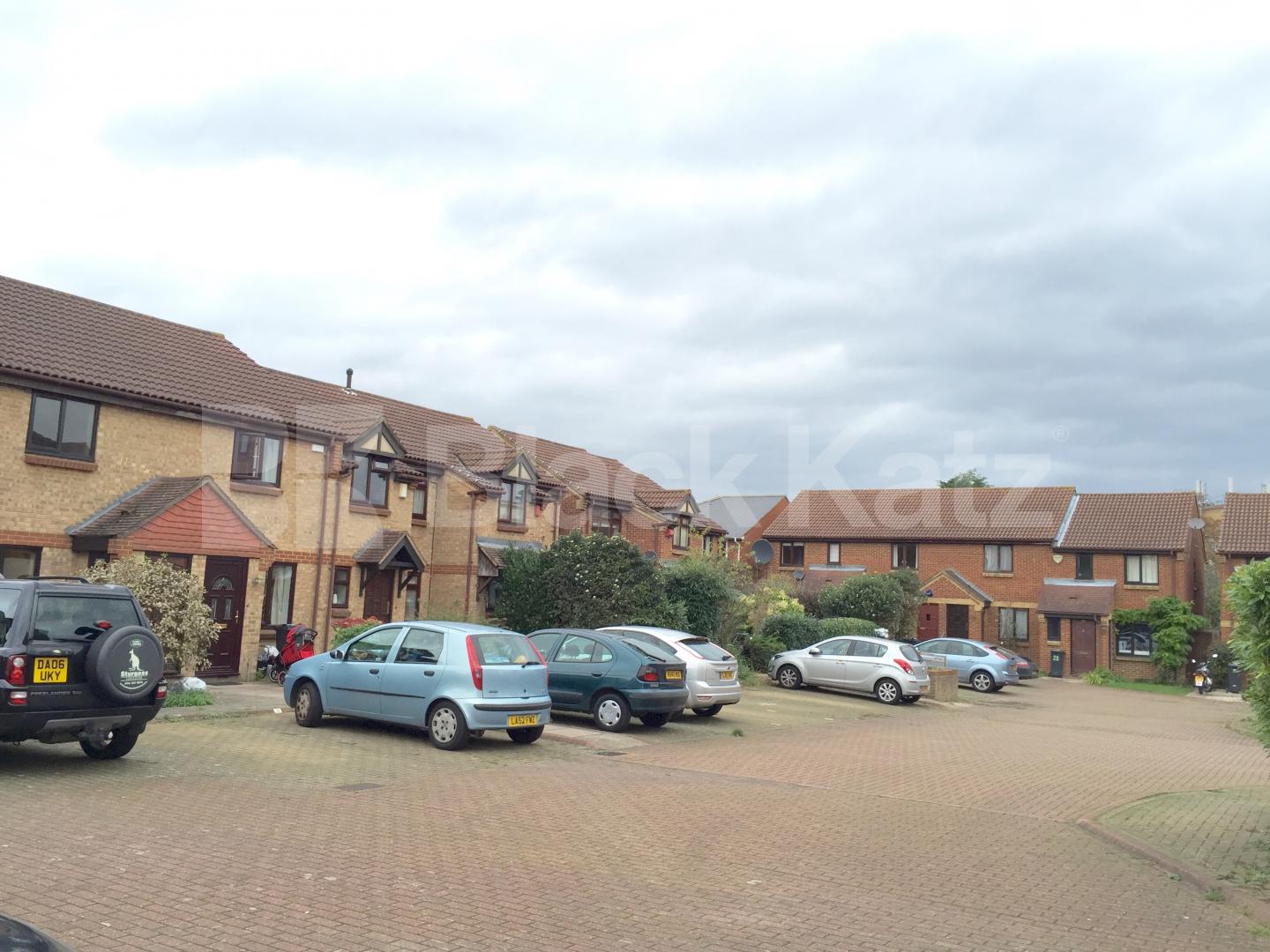 			NEW INSTRUCTION, 2 Bedroom, 1 bath, 1 reception House			 Rosethorn Close, Balham/Clapham South